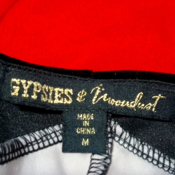 GYPSiES&Moondust BNWOT luxe Velvet and lace Top! DEADSTOCK! - Picture 7 of 7